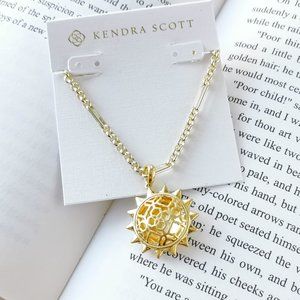 NEW KENDRA SCOTT Sienna Sun Gold Pendant Necklace AUTHENTIC